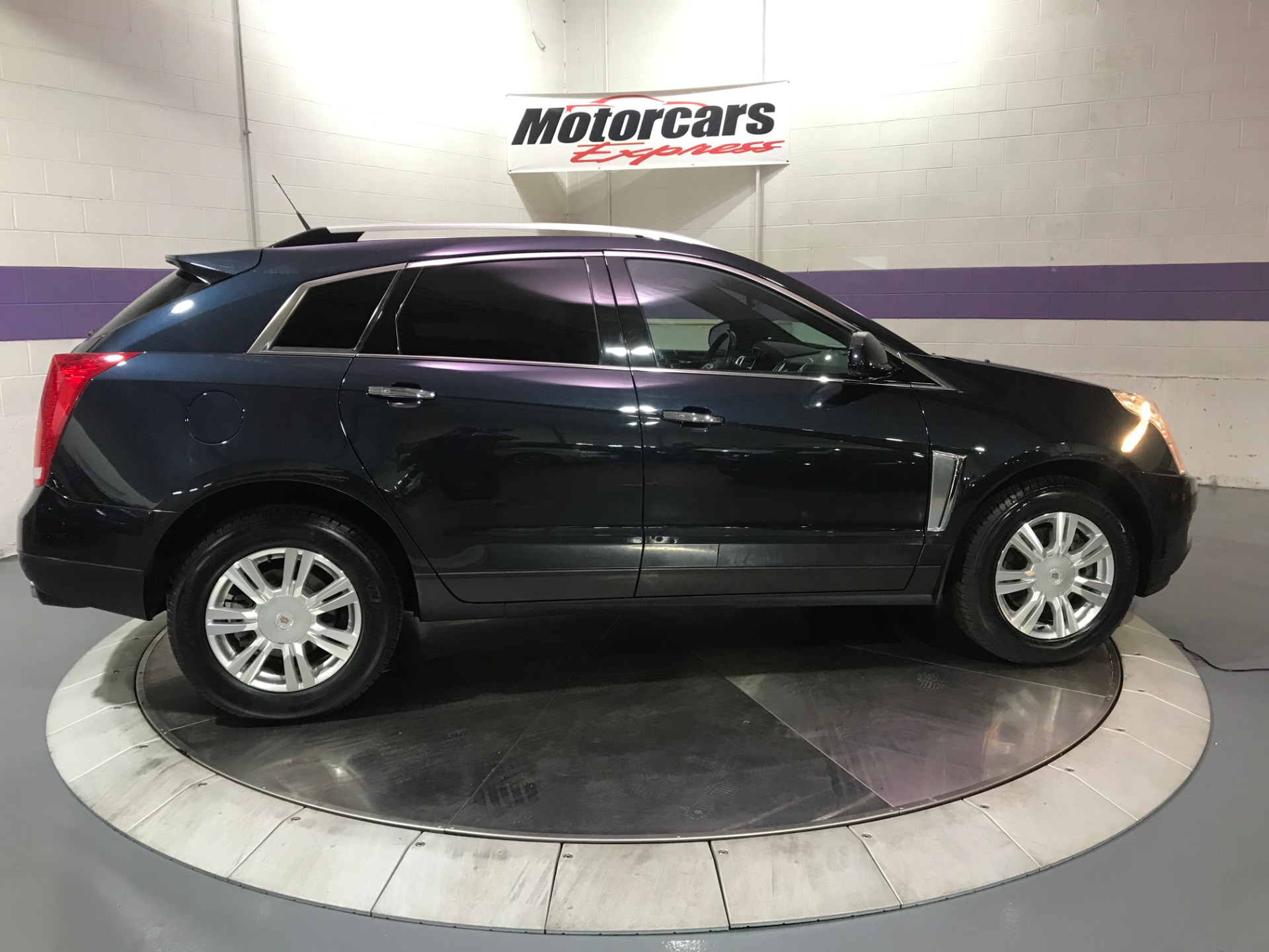 Used-2014-Cadillac-SRX-Luxury-Collection