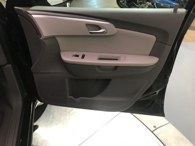 Used-2011-Chevrolet-Traverse-LT-FWD