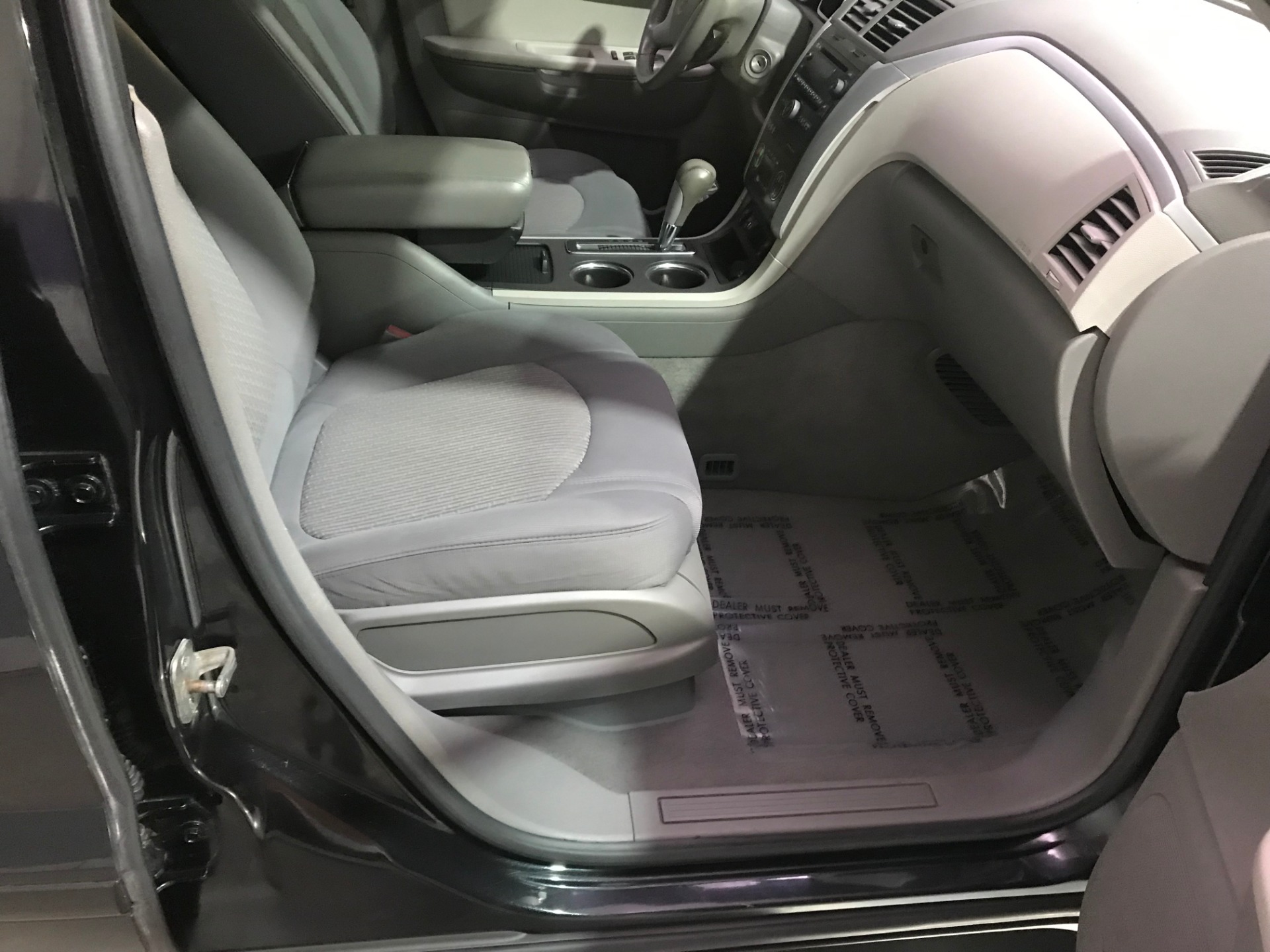Used-2011-Chevrolet-Traverse-LT-FWD