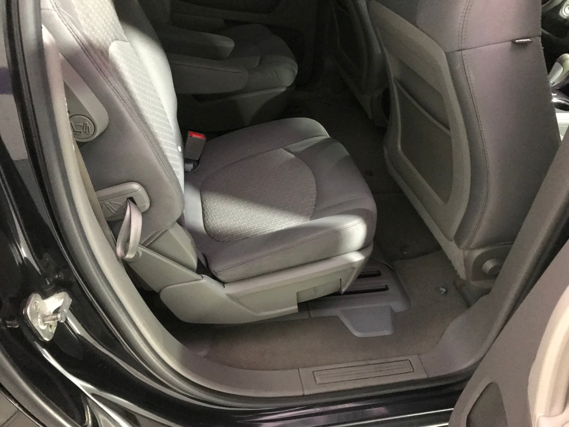 Used-2011-Chevrolet-Traverse-LT-FWD