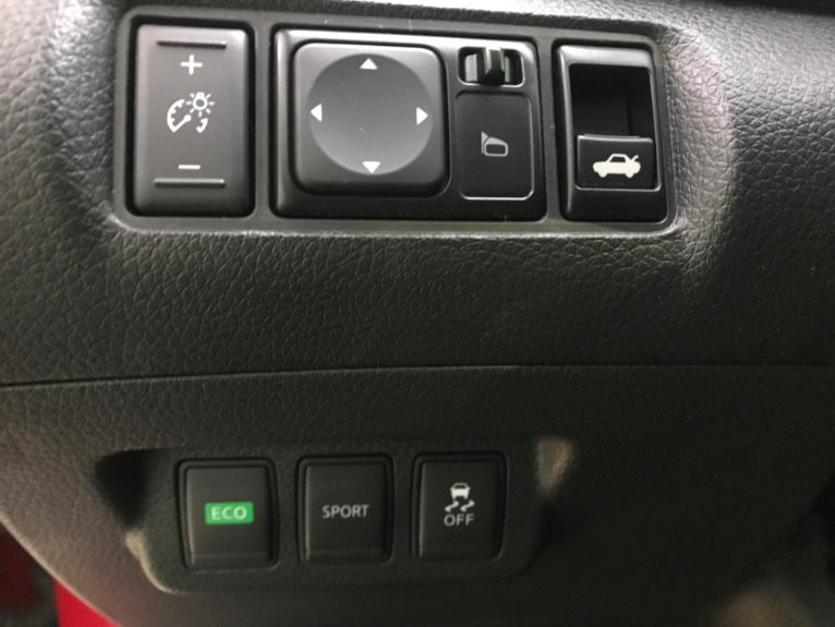 Used-2016-Nissan-Sentra-SR