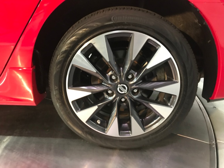 Used-2016-Nissan-Sentra-SR
