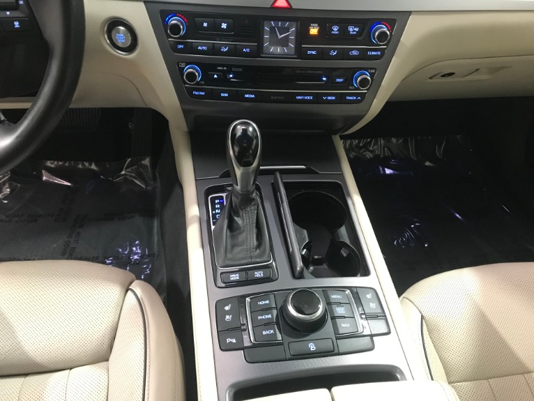 Used-2016-Hyundai-Genesis-38L-Tech-Ultimate---Signature-Package