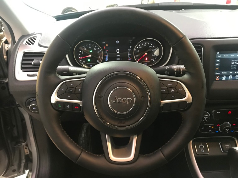 Used-2018-Jeep-Compass-Latitude