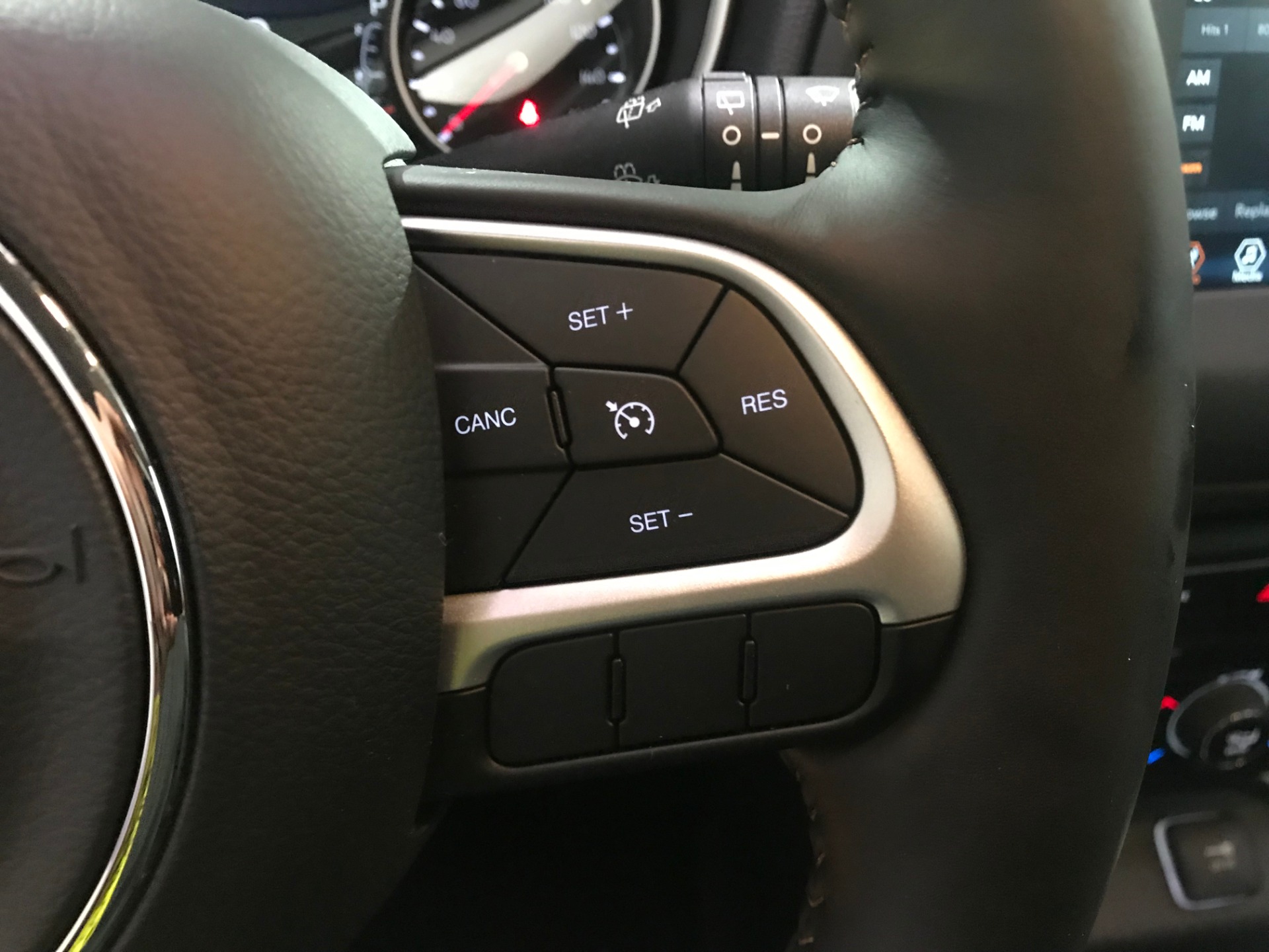 Used-2018-Jeep-Compass-Latitude