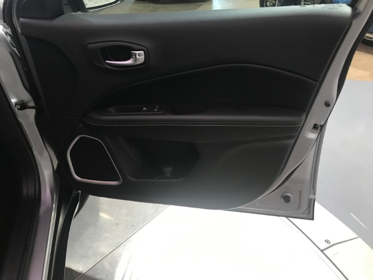 Used-2018-Jeep-Compass-Latitude