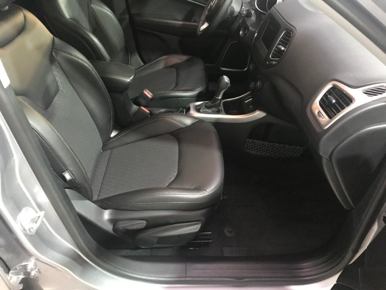 Used-2018-Jeep-Compass-Latitude
