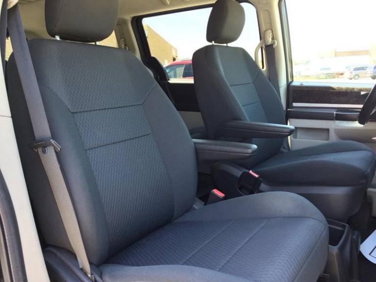 Used-2010-Dodge-Grand-Caravan-SXT-4dr-Mini-Van