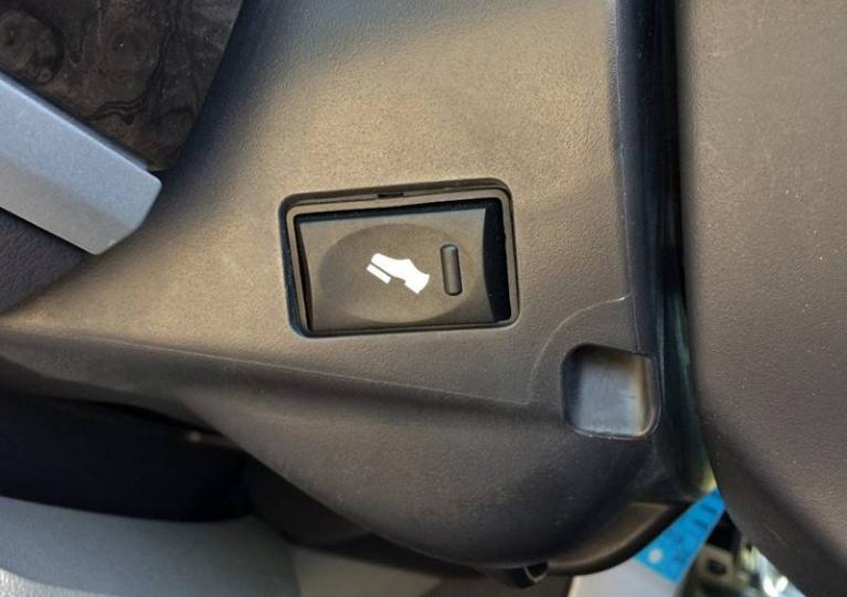Used-2010-Dodge-Grand-Caravan-SXT-4dr-Mini-Van