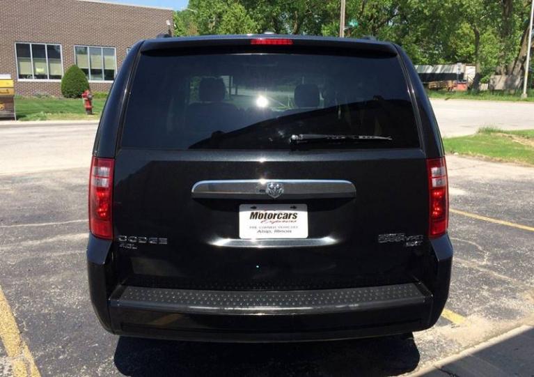 Used-2010-Dodge-Grand-Caravan-SXT-4dr-Mini-Van