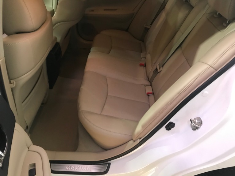 Used-2014-Nissan-Maxima-35-SV