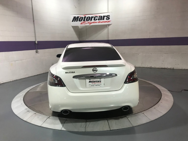 Used-2014-Nissan-Maxima-35-SV