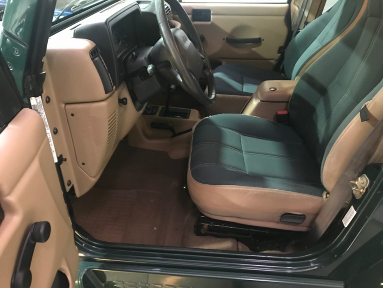 Used-2000-Jeep-Wrangler-Sahara
