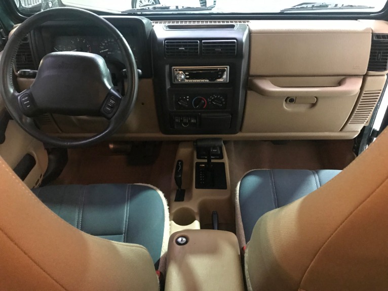 Used-2000-Jeep-Wrangler-Sahara
