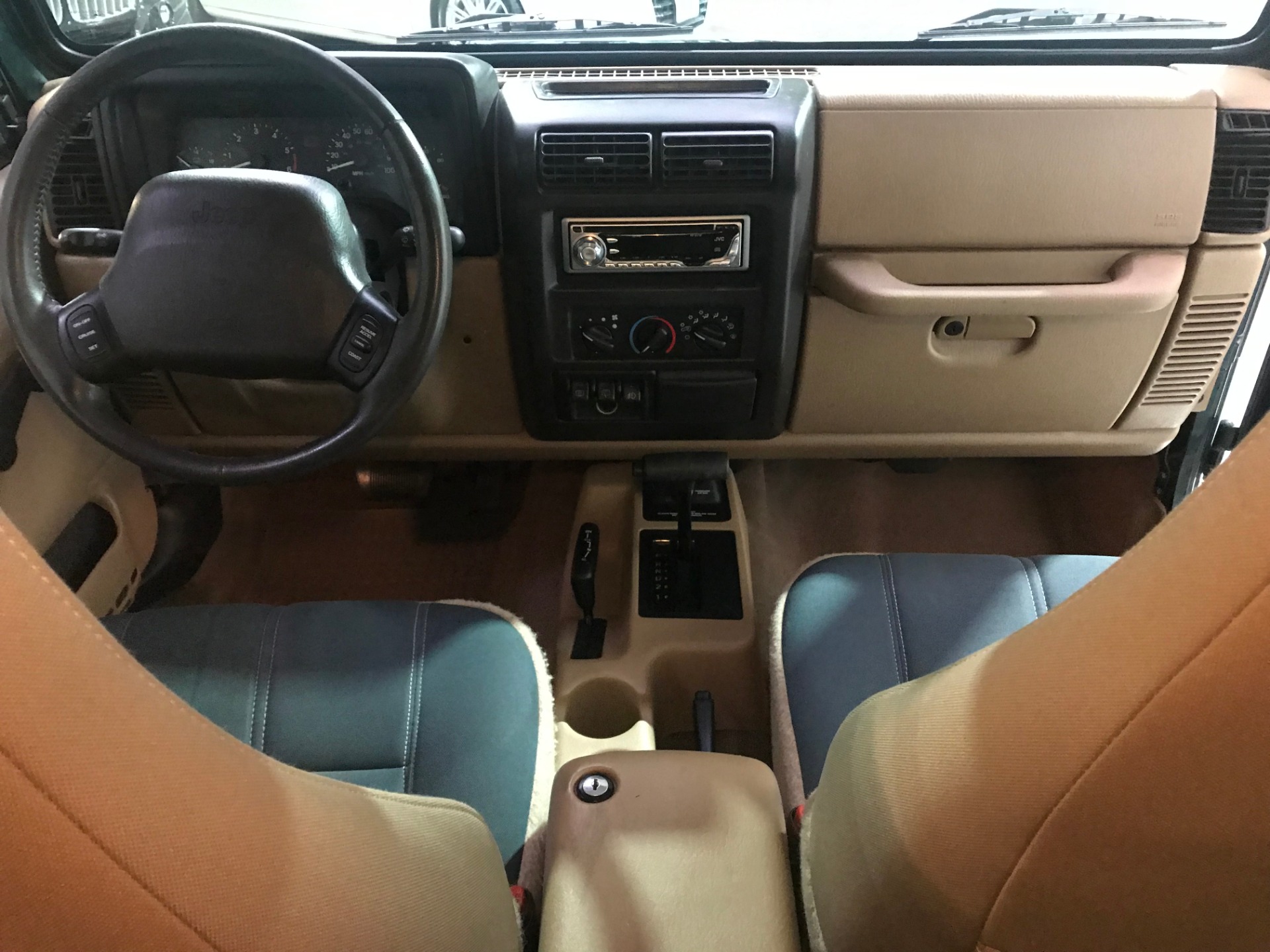 Used-2000-Jeep-Wrangler-Sahara