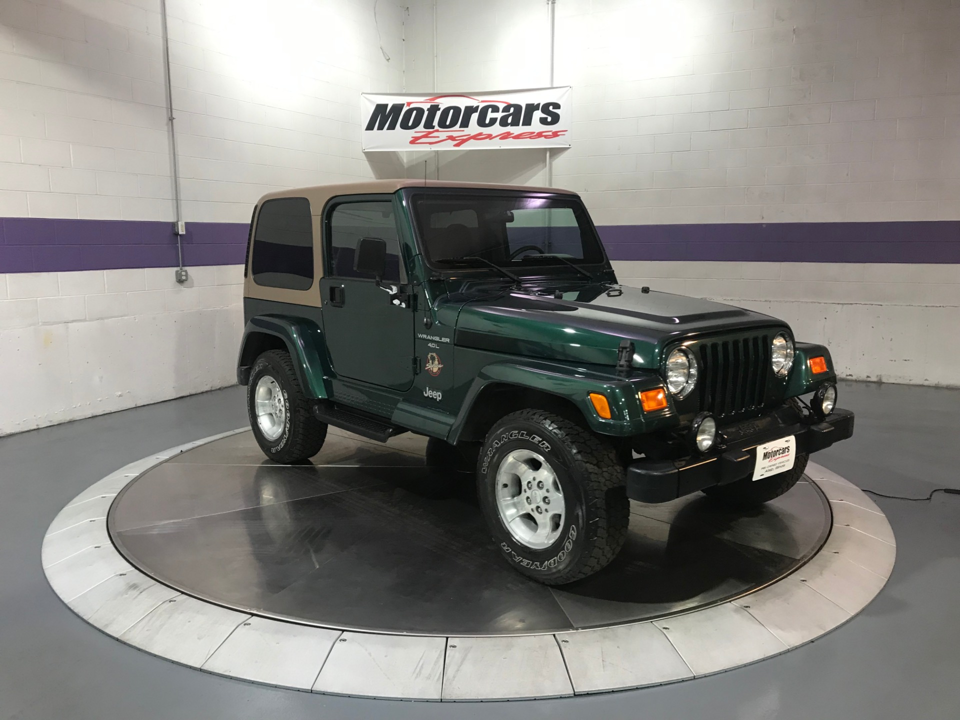 Used-2000-Jeep-Wrangler-Sahara