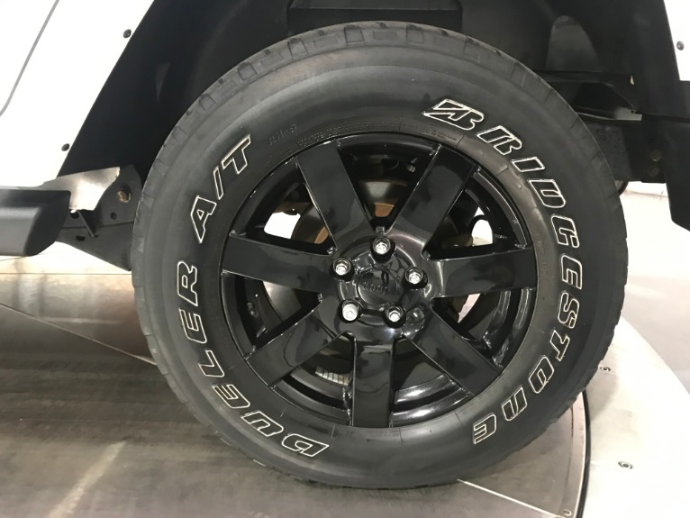 Used-2014-Jeep-Wrangler-Unlimited-Altitude-Edition