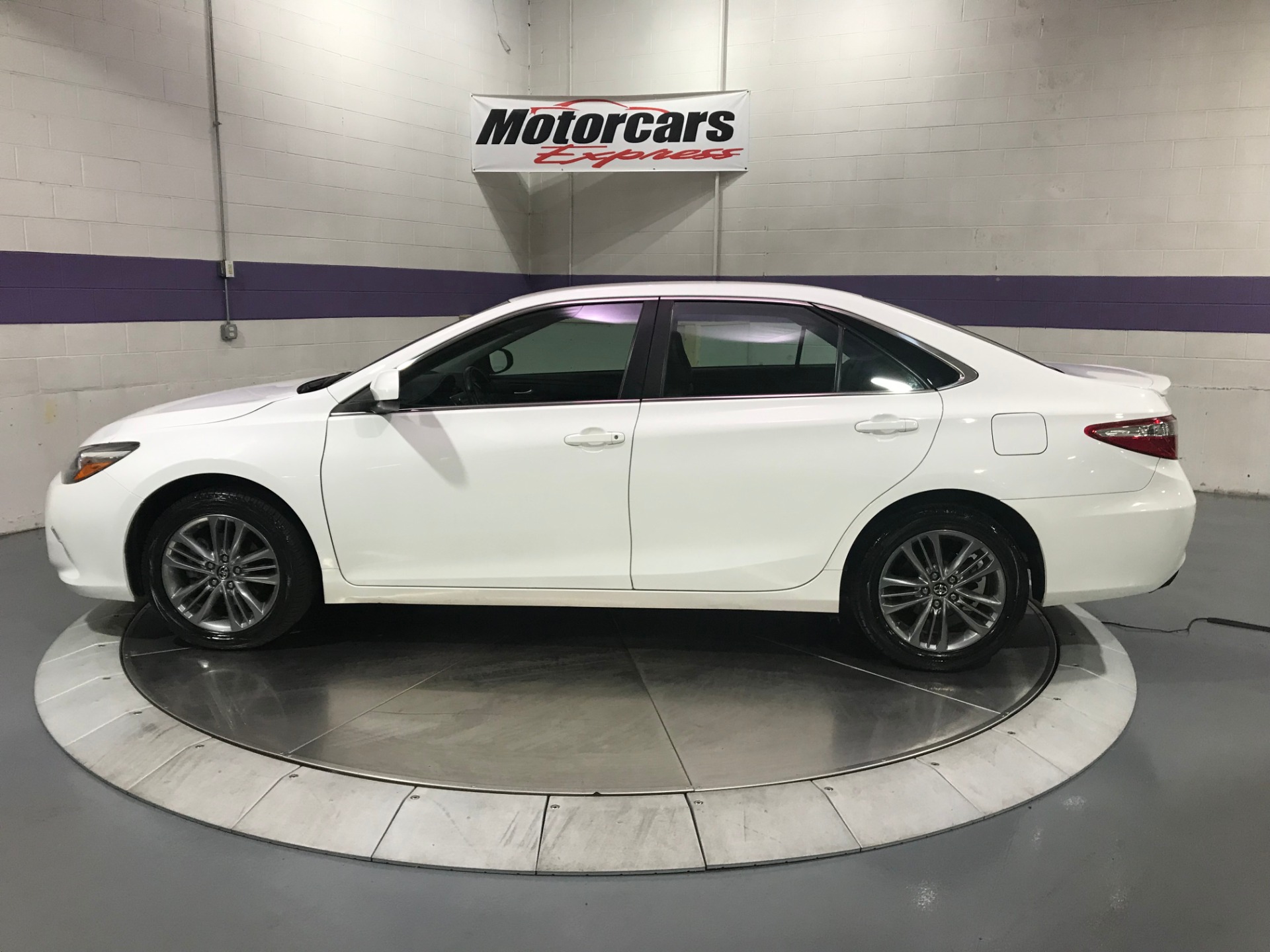 Used-2017-Toyota-Camry-SE-FWD