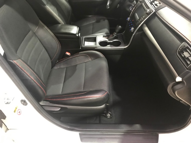 Used-2017-Toyota-Camry-SE-FWD