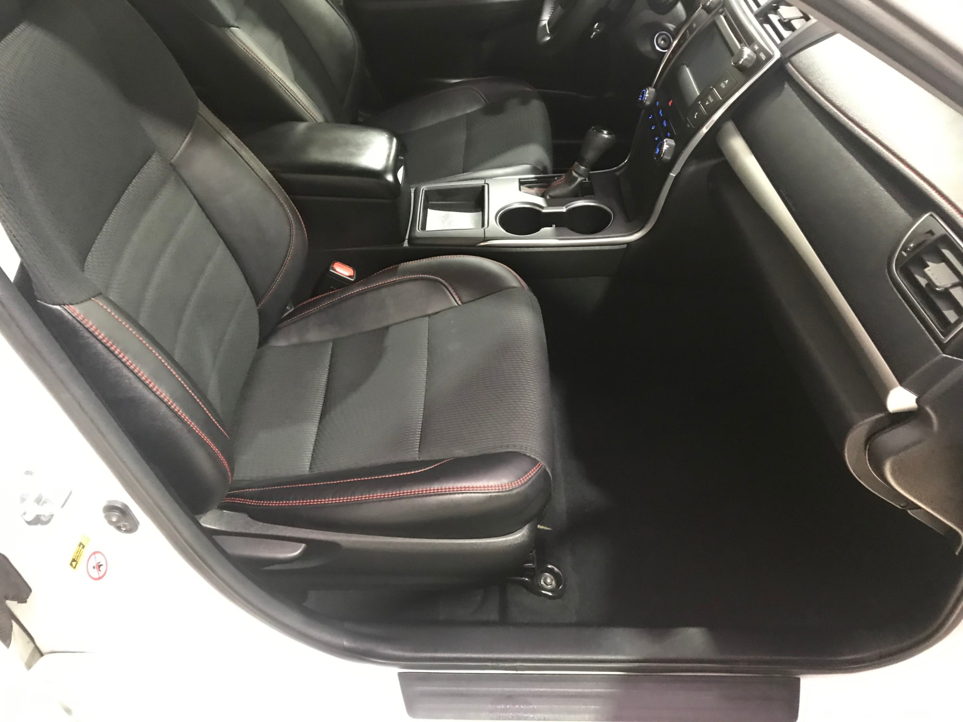 Used-2017-Toyota-Camry-SE-FWD
