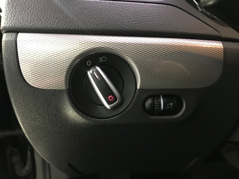 Used-2015-Volkswagen-Jetta-SE-PZEV