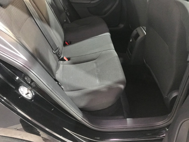 Used-2015-Volkswagen-Jetta-SE-PZEV