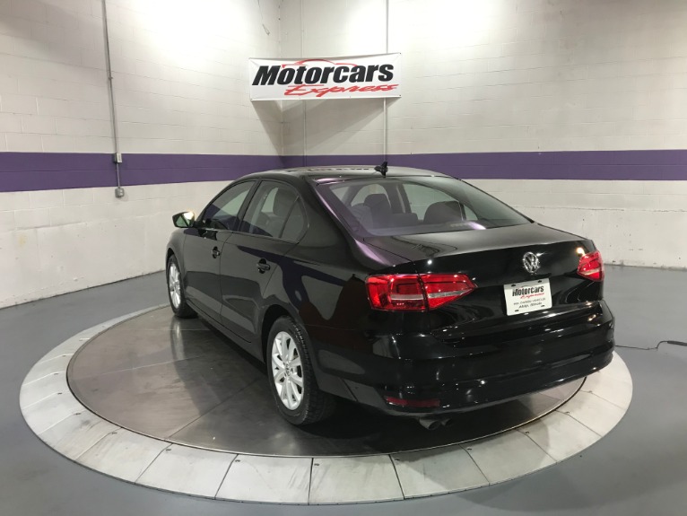 Used-2015-Volkswagen-Jetta-SE-PZEV-FWD