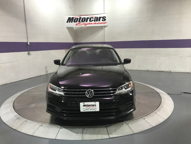 Used-2015-Volkswagen-Jetta-SE-PZEV-FWD