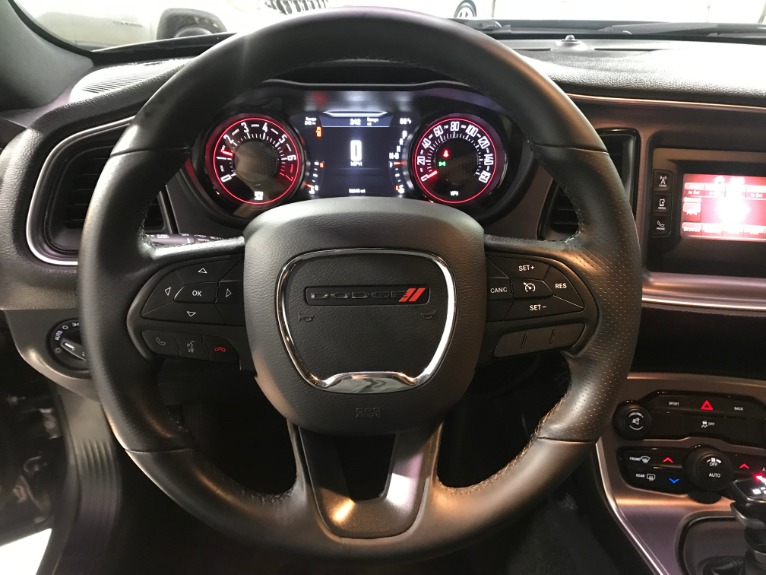 Used-2016-Dodge-Challenger-SXT