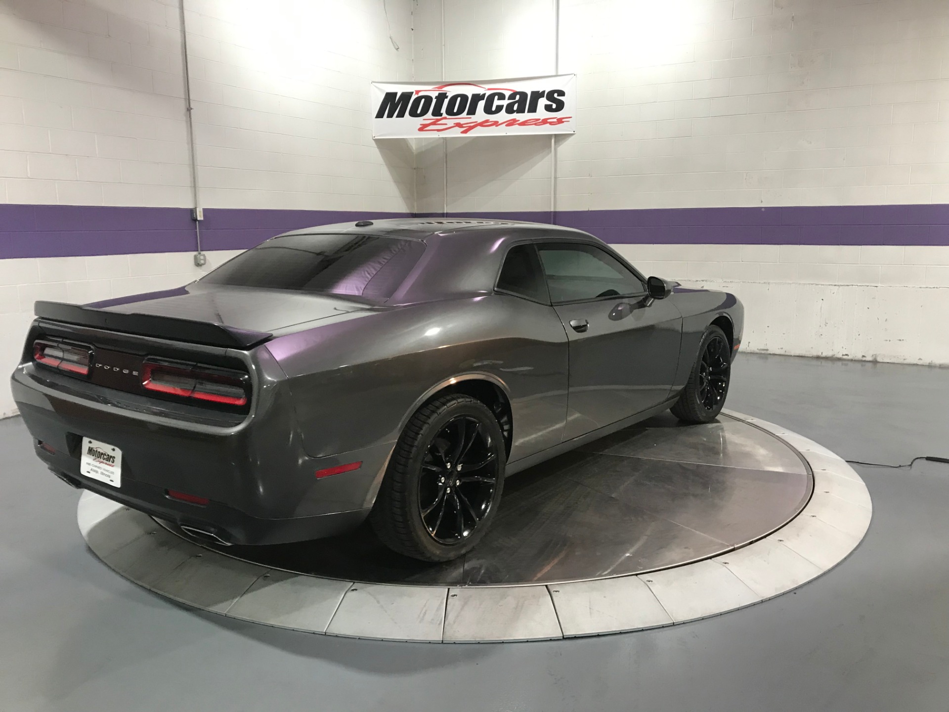 Used-2016-Dodge-Challenger-SXT