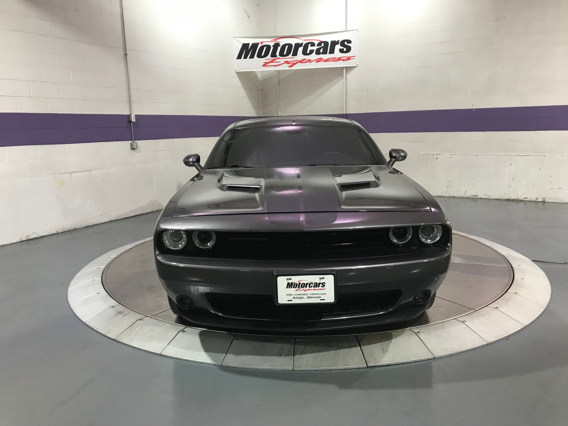 Used-2016-Dodge-Challenger-SXT