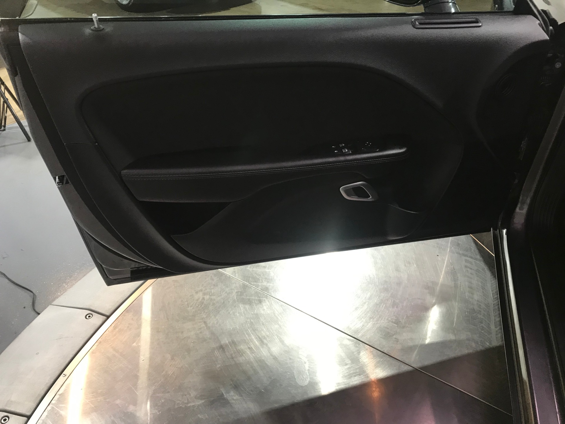 Used-2016-Dodge-Challenger-SXT