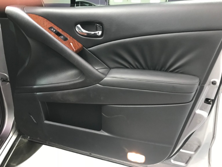Used-2009-Nissan-Murano-LE-AWD-4dr-SUV