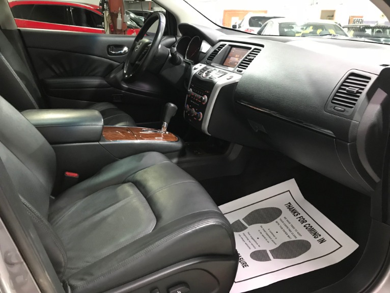 Used-2009-Nissan-Murano-LE-AWD-4dr-SUV