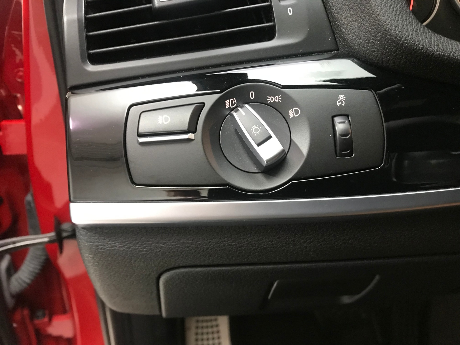 Used-2015-BMW-X3-sDrive28i-M-Sport-RWD