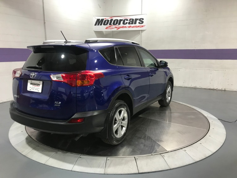 Used-2015-Toyota-RAV4-XLE-AWD