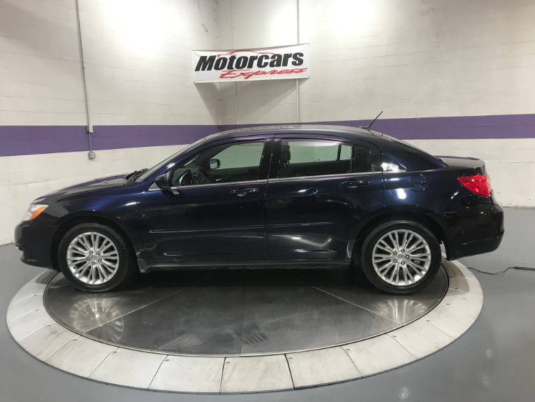 Used-2012-Chrysler-200-LX