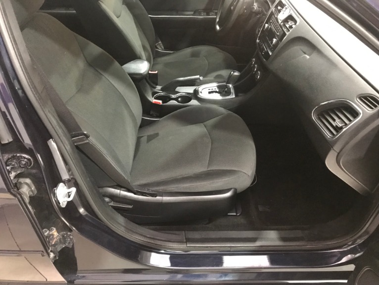 Used-2012-Chrysler-200-LX