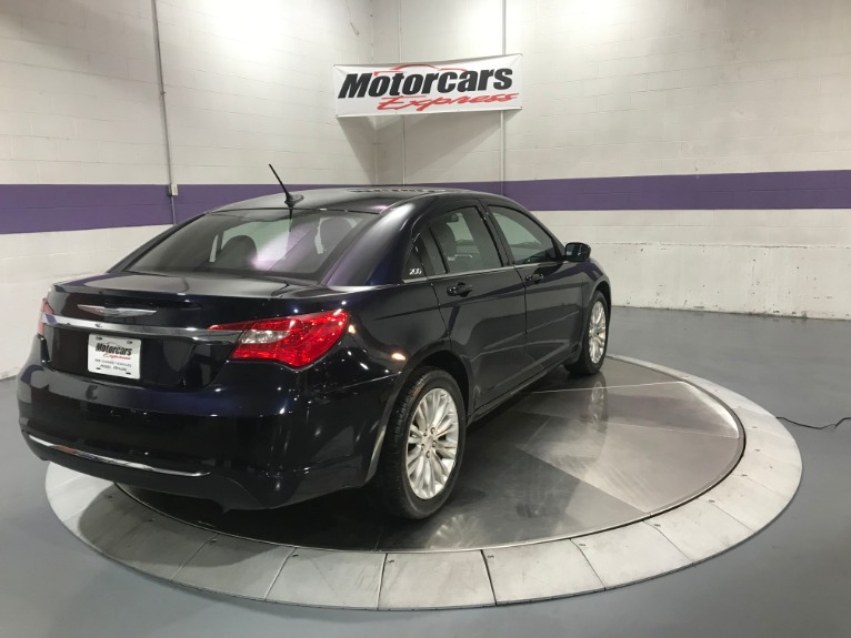 Used-2012-Chrysler-200-LX