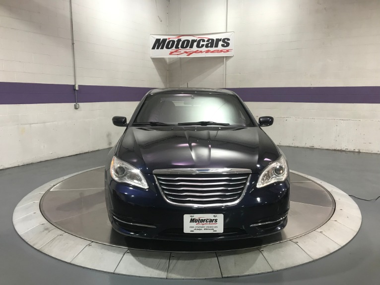 Used-2012-Chrysler-200-LX