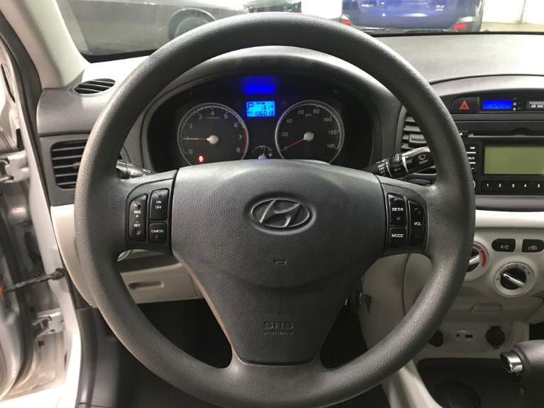 Used-2010-Hyundai-Accent-GLS