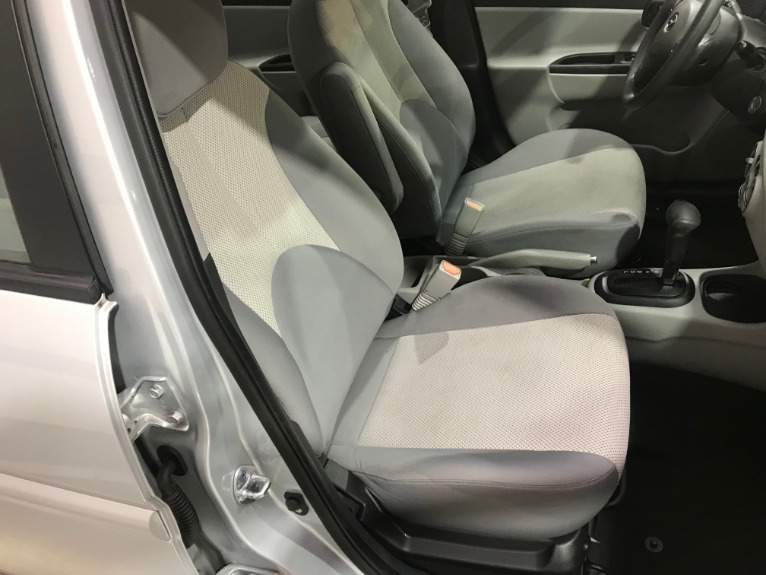 Used-2010-Hyundai-Accent-GLS