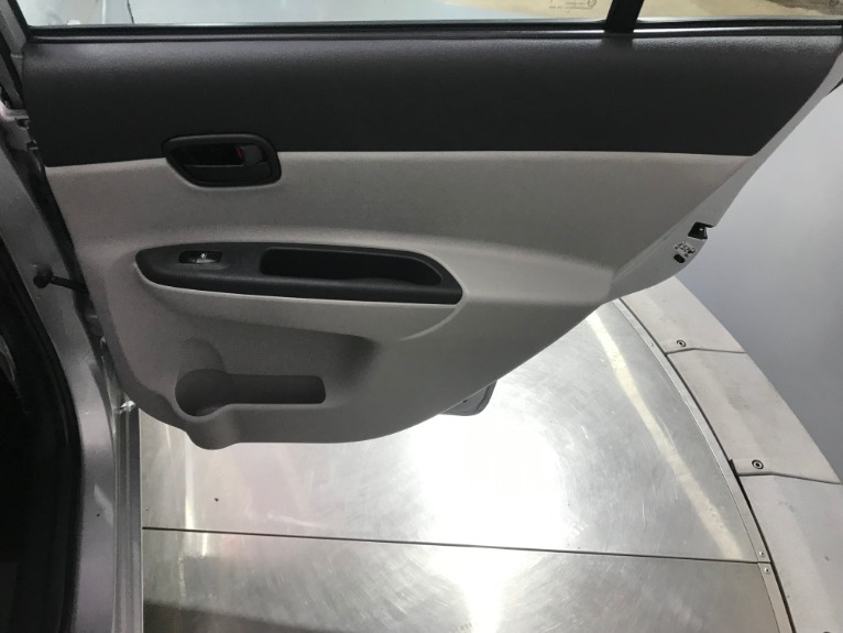 Used-2010-Hyundai-Accent-GLS