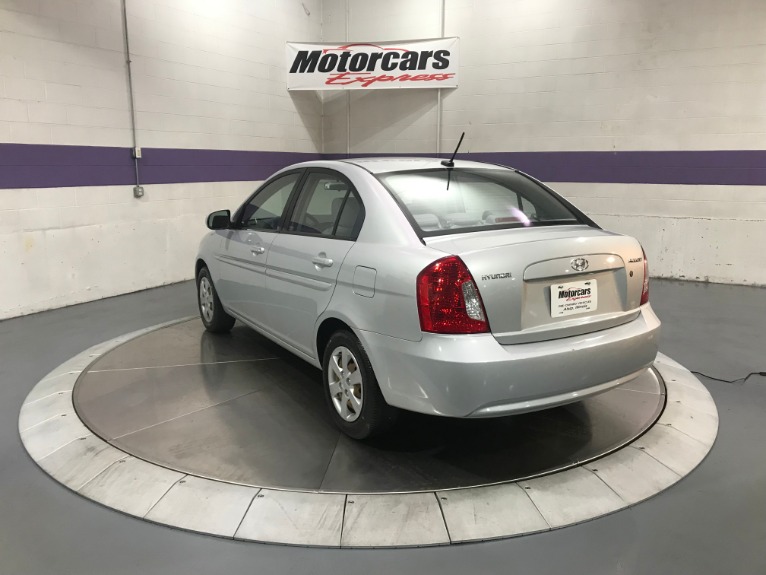Used-2010-Hyundai-Accent-GLS