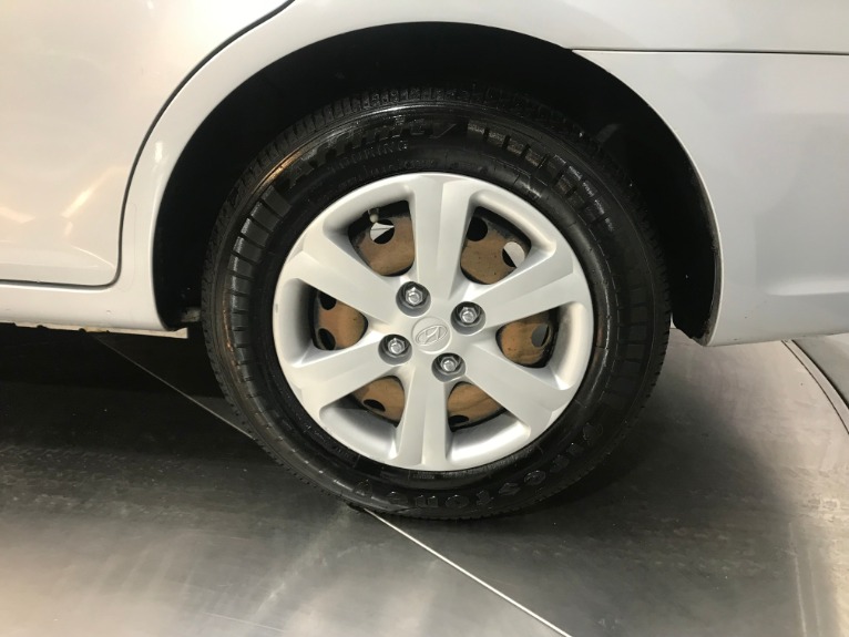 Used-2010-Hyundai-Accent-GLS
