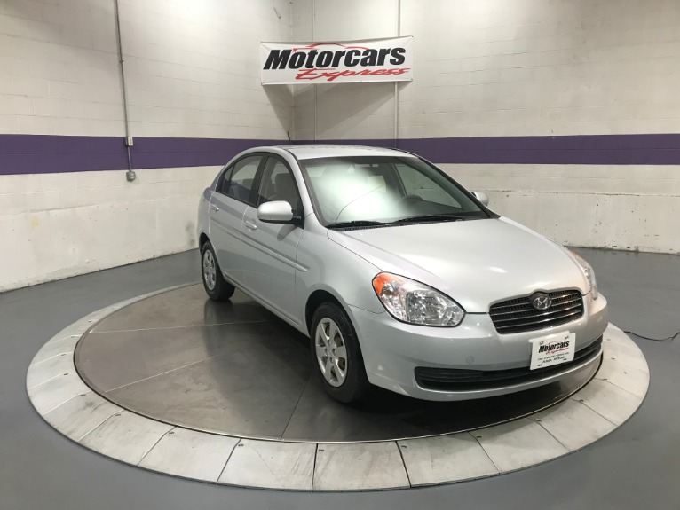 Used-2010-Hyundai-Accent-GLS