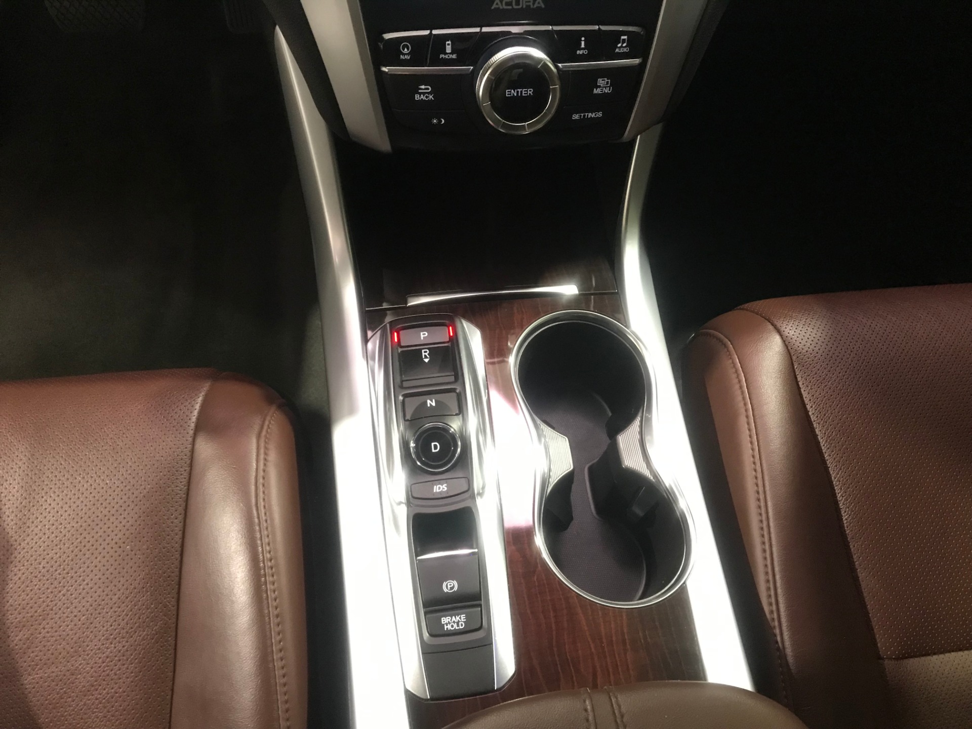 Used-2016-Acura-TLX-V6-w/Tech-FWD
