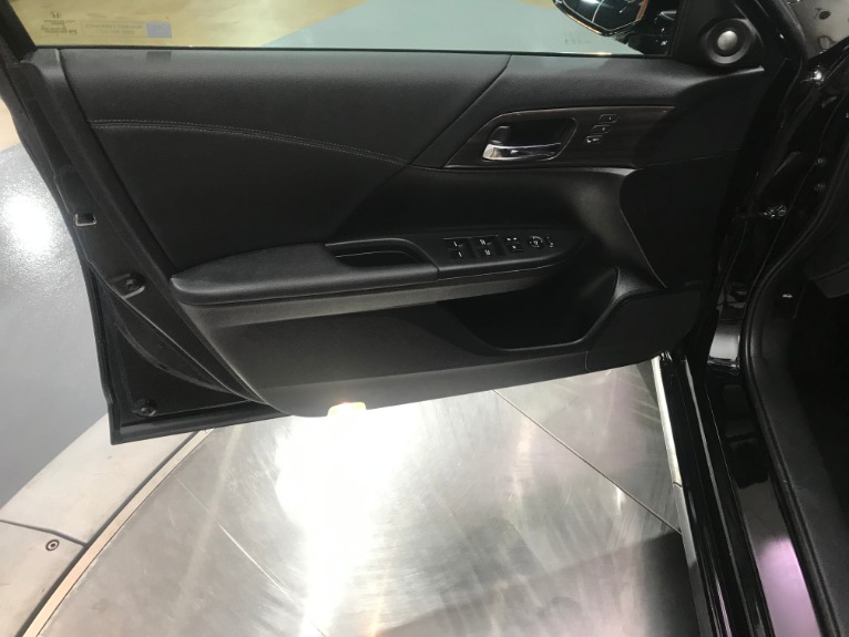 Used-2017-Honda-Accord-Touring
