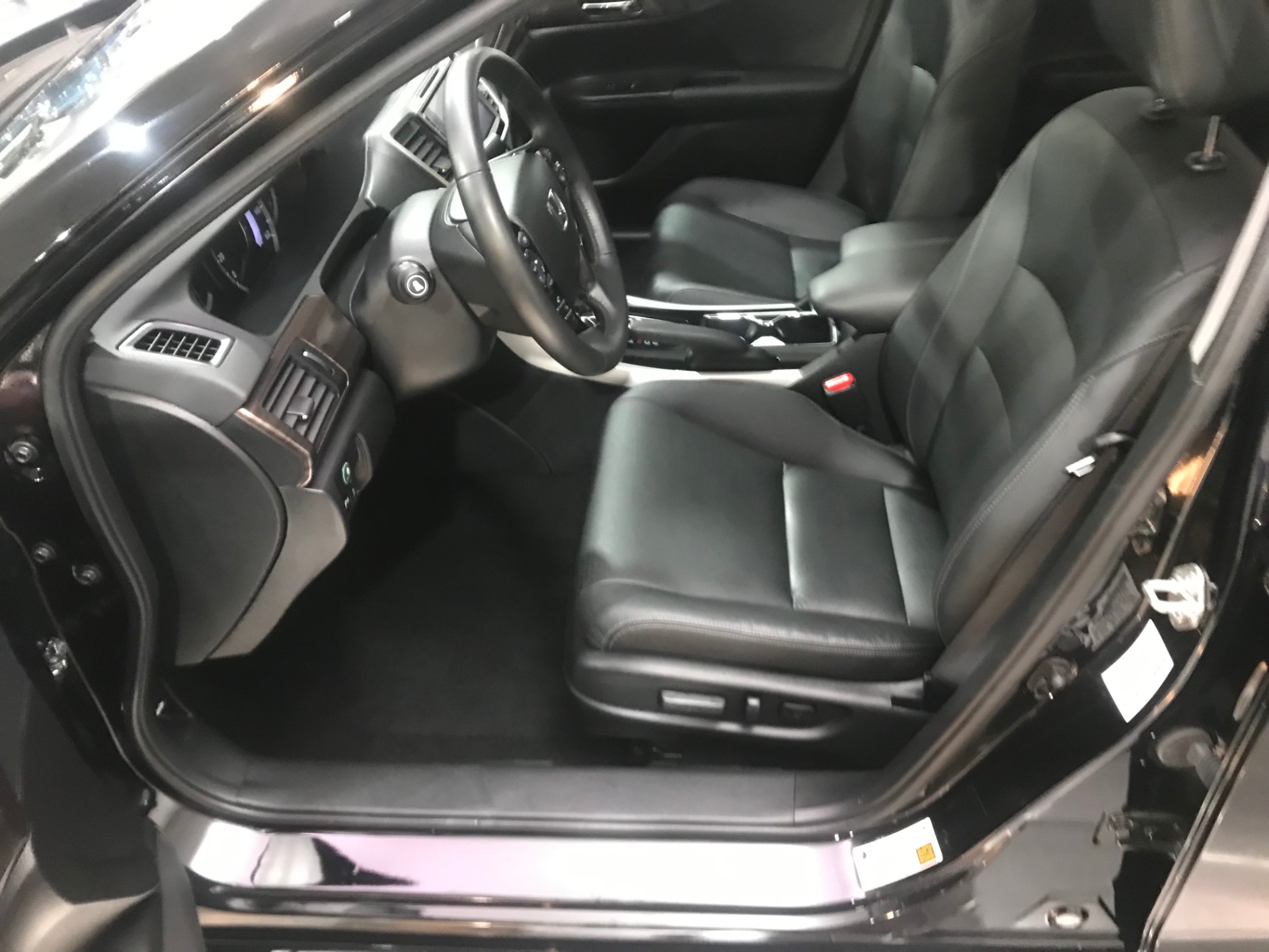 Used-2017-Honda-Accord-Touring