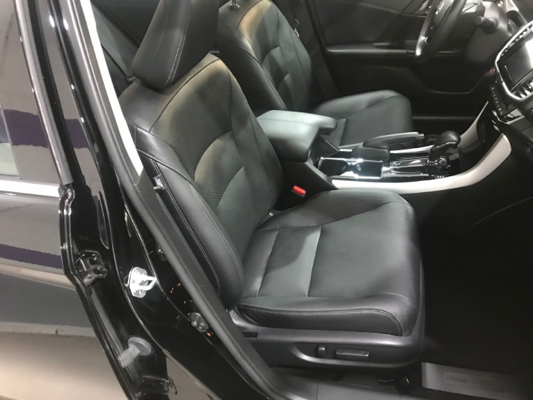 Used-2017-Honda-Accord-Touring